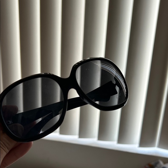 Baby phat wallet and vintage sunglasses - Picture 12 of 14